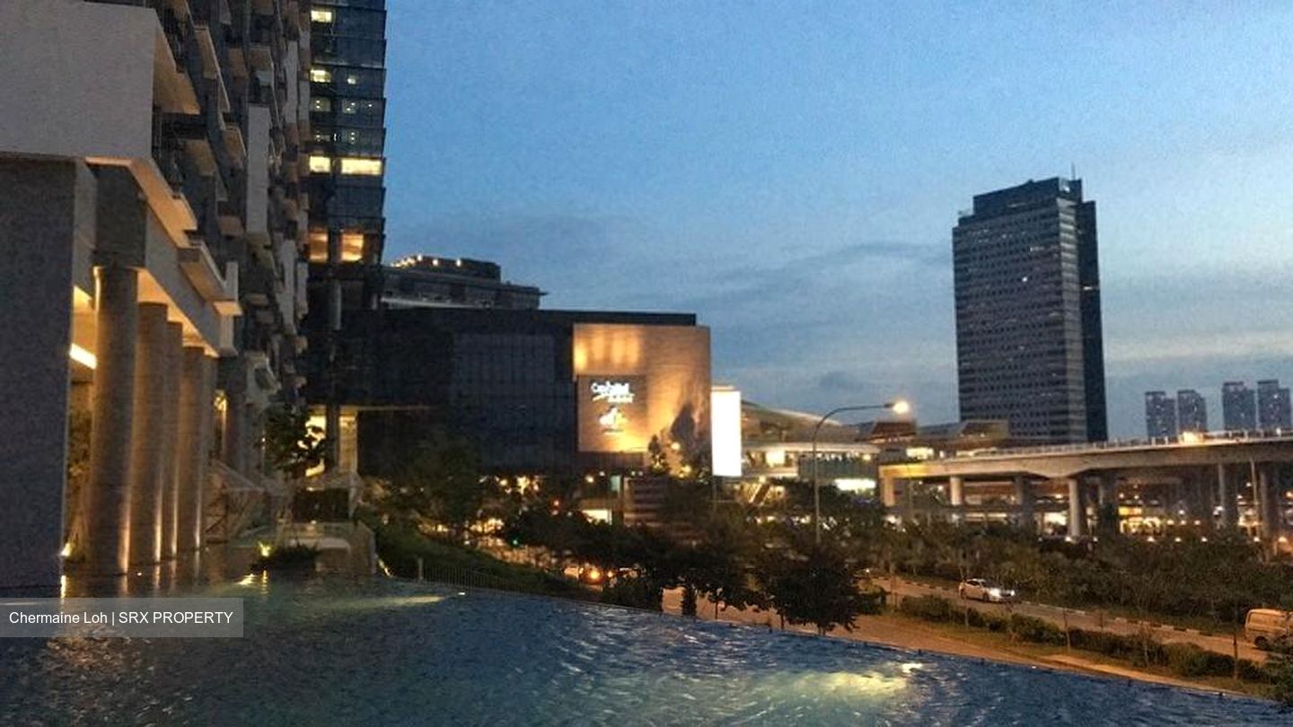 J Gateway (D22), Condominium #440031741